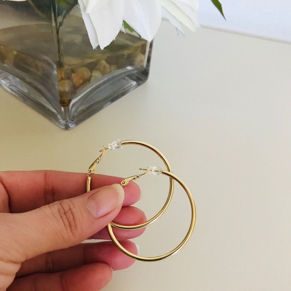 Thin Hoop Earrings 40mm | 14k Gold Filled - Picture 4 of 5